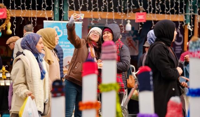 Cumhuriyet Meydanı’nda Yeni Yıl Pazarı: “ÇARŞI 2026”