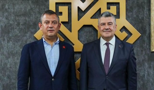 Özgür Özel, Karesi Belediyesi'ne el atsın