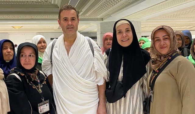 Umre’den İlk Ahmet Akın Fotoğrafı Geldi