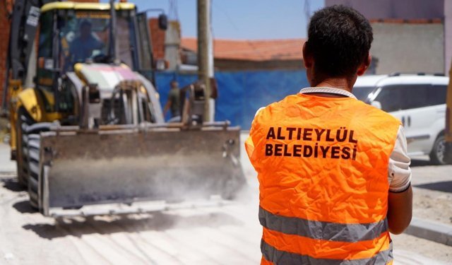 Altıeylül Belediyesi'nden hizmet seferberliği