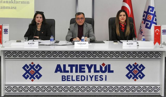 AK Parti ve MHP’den CHP’nin "İsmet İnönü" Teklifine İtiraz!