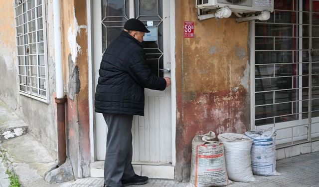 Asırlık Bakkal kapandı, Bigadiç’te bir devir sona erdi.