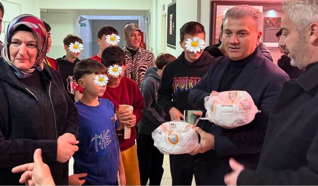 Canbey, Sevgi Evleri’nde çocuklarla sahurda buluştu