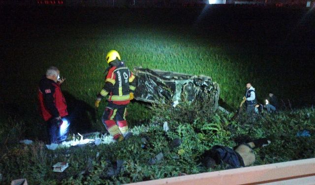 Balıkesir'de feci kaza: 2 ölü, 1'i ağır 4 yaralı