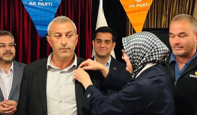 Kabakdere Köyü Muhtarı Karabatak'a AK Partiye katıldı