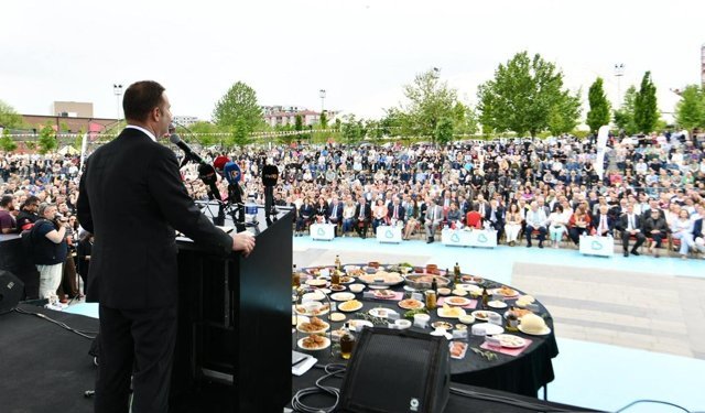Balıkesir GastroFest, Ahmet Akın'a desteğe dönüştü