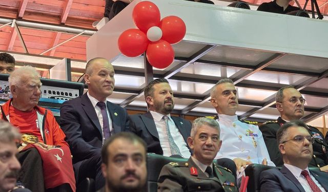 84’LÜK DELİKANLI 19 MAYIS COŞKUSUNDA