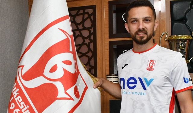 Balıkesirspor ligin gol kralı Emre Gemici ile anlaştı