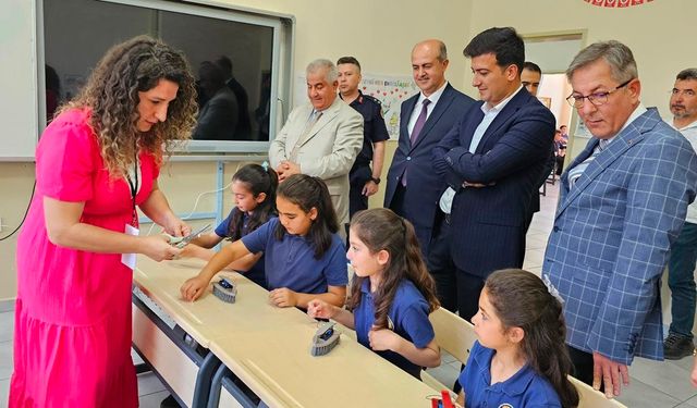 Dursunbey Kavacık Ortaokulu'nda bilim meşalesi yandı