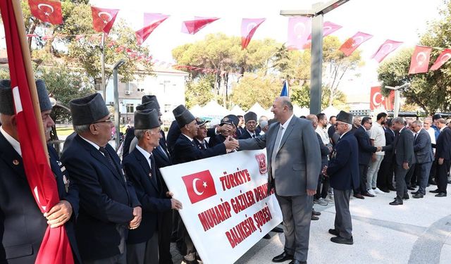 Bigadiç'te kurtuluşun 104. yılı gururla kutlandı