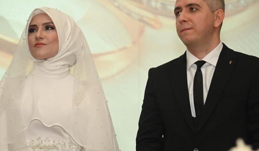 Büyükşehir Belediyesi Kültür ve Sosyal İşler Dairesi Başkanı Ahmet Meydan'ın oğlu Fevzi Semih gönlünü kaptırdığı Emine Kübra ile  hayatını birleştirerek dünya evine girdi. 