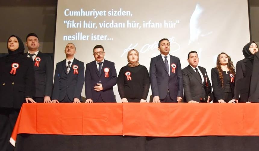 Balıkesir'de Öğretmenler Günü kutlamaları