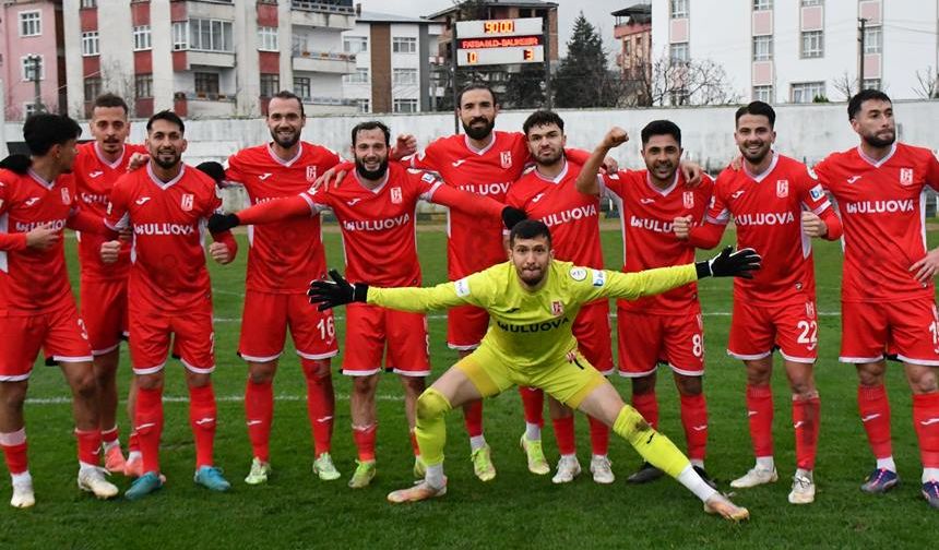 Balıkesirspor sezonu 2. sırada bitirdi. Gözler Play-Off'ta