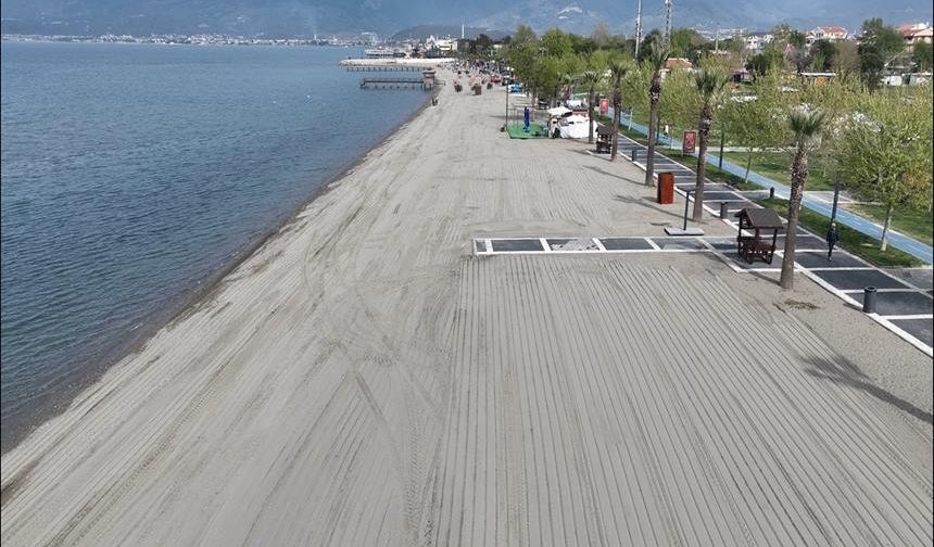 Balıkesir sahil ve plajları tatilcilere hazırlanıyor