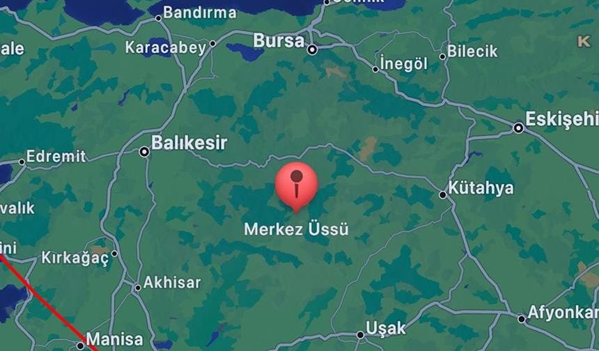 Komşu il Kütahya beşik gibi. Balıkesir'de de hissedildi