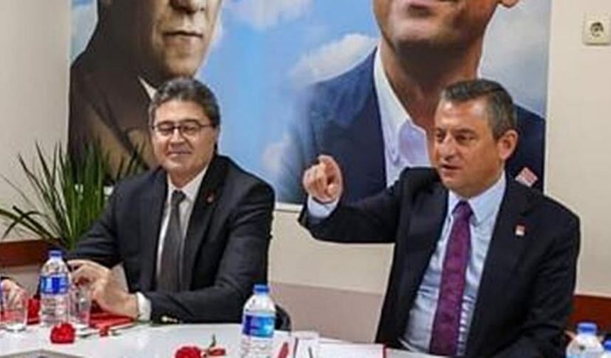 Özgür Özel'in ekibindeki 28 isim CHP PM'den istifa etti