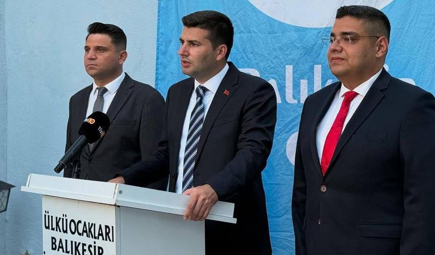 Balıkesir Ülkü Ocakları’nda Devir Teslim Töreni