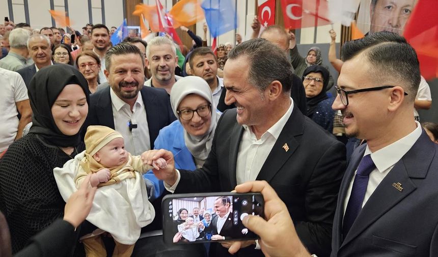 AK Parti Balıkesir'de Salih Tozan'a sığmadı