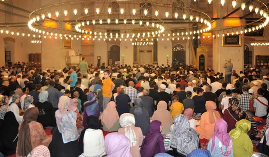 Çocuklarla ailece Sabah Namazı buluşması