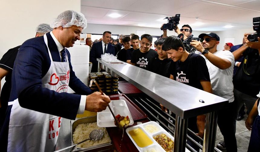 Büyükşehir, öğrenciler için Yakın Mutfakı hizmete açtı
