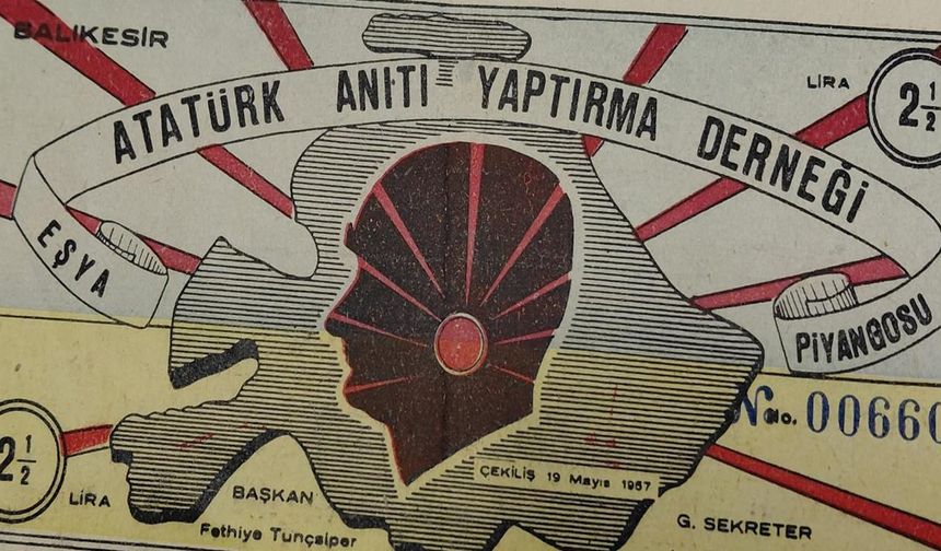 BALIKESİR PARKI'NDAKİ ATATÜRK ANITI ve BİR EŞYA PİYANGOSU