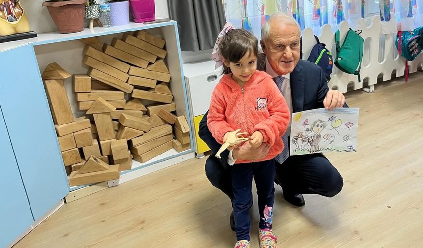 Anadolu Beyi Yırcalı’dan Miniklere Sürpriz Ziyaret