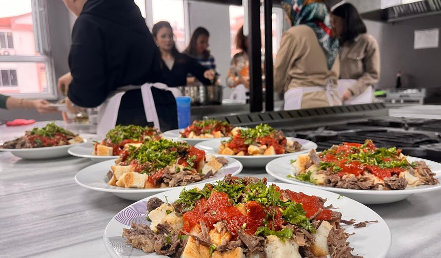 Balıkesir Tiriti öğretmenlerle buluştu