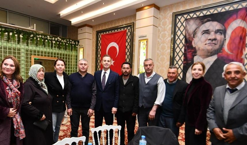 Akın:"Her mahalleye eşit hizmet için muhtarlarla omuz omuza çalışıyoruz"