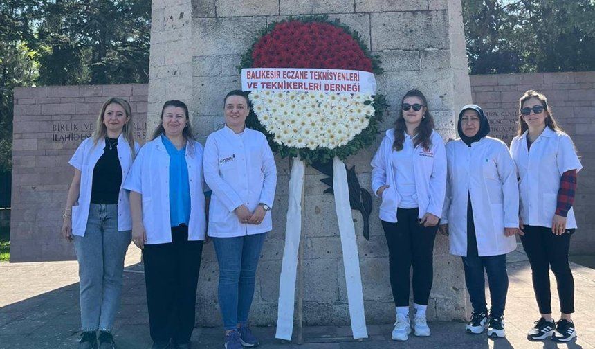 Balıkesir’de Eczacı Teknisyenleri Günü Kutlandı