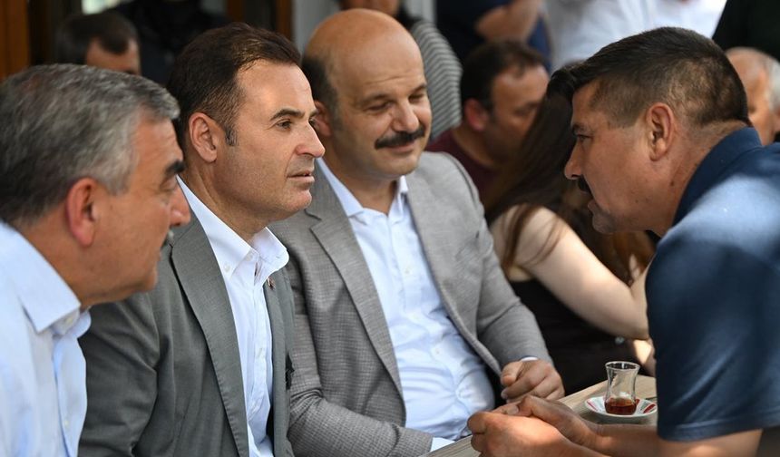 Ahmet Akın: Balıkesir'de 308 kilometre yolu asfalt yaptık