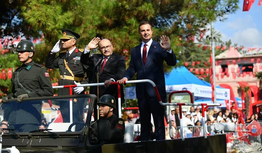Balıkesir'de 30 Ağustos Zafer Bayramı coşkuyla kutlandı