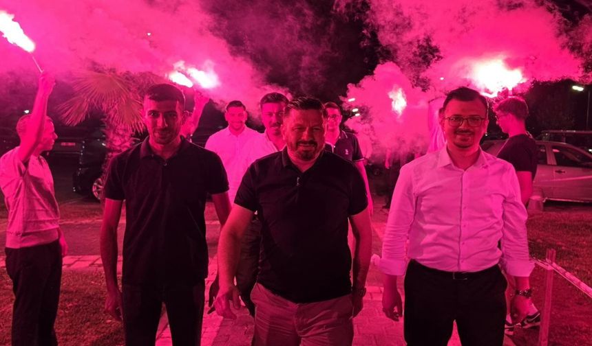 AK Parti Balıkesir Teşkilatı Edremit'te Gençlerle Buluştu