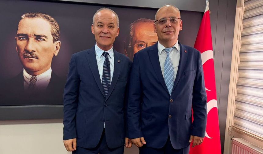 Niyazi Tunç veda etti.. MHP Balıkesir’de bayrak Av. Mustafa Bilsem’de