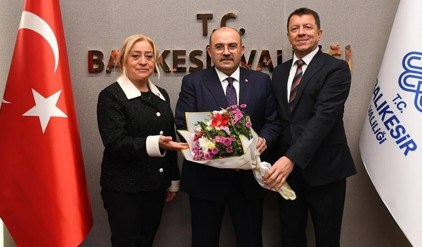 Vali Ustaoğlu’na Muhtarlardan anlamlı teşekkür